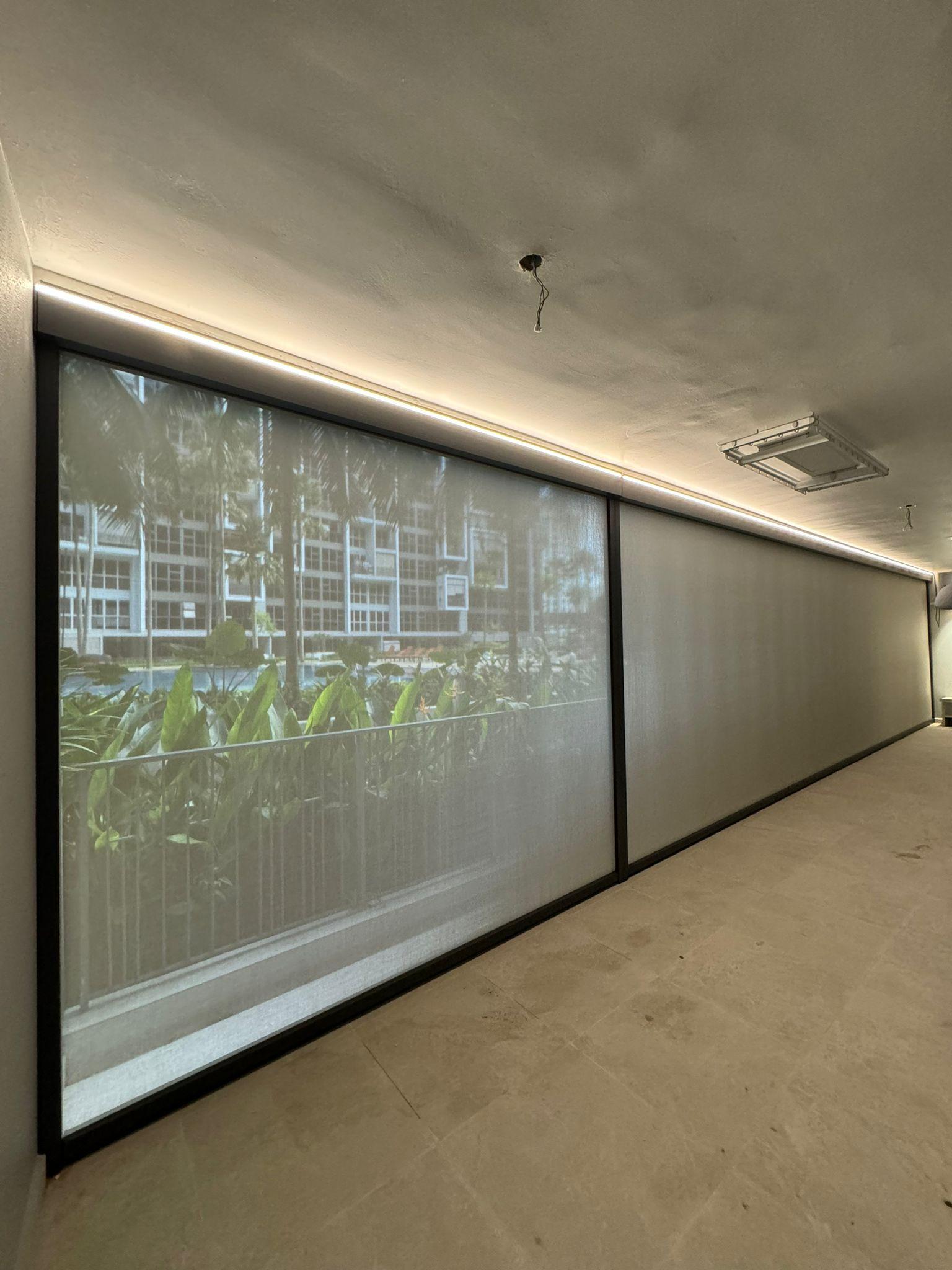 SmartZip Megaview ECO installed across a wide condominium balcony opening