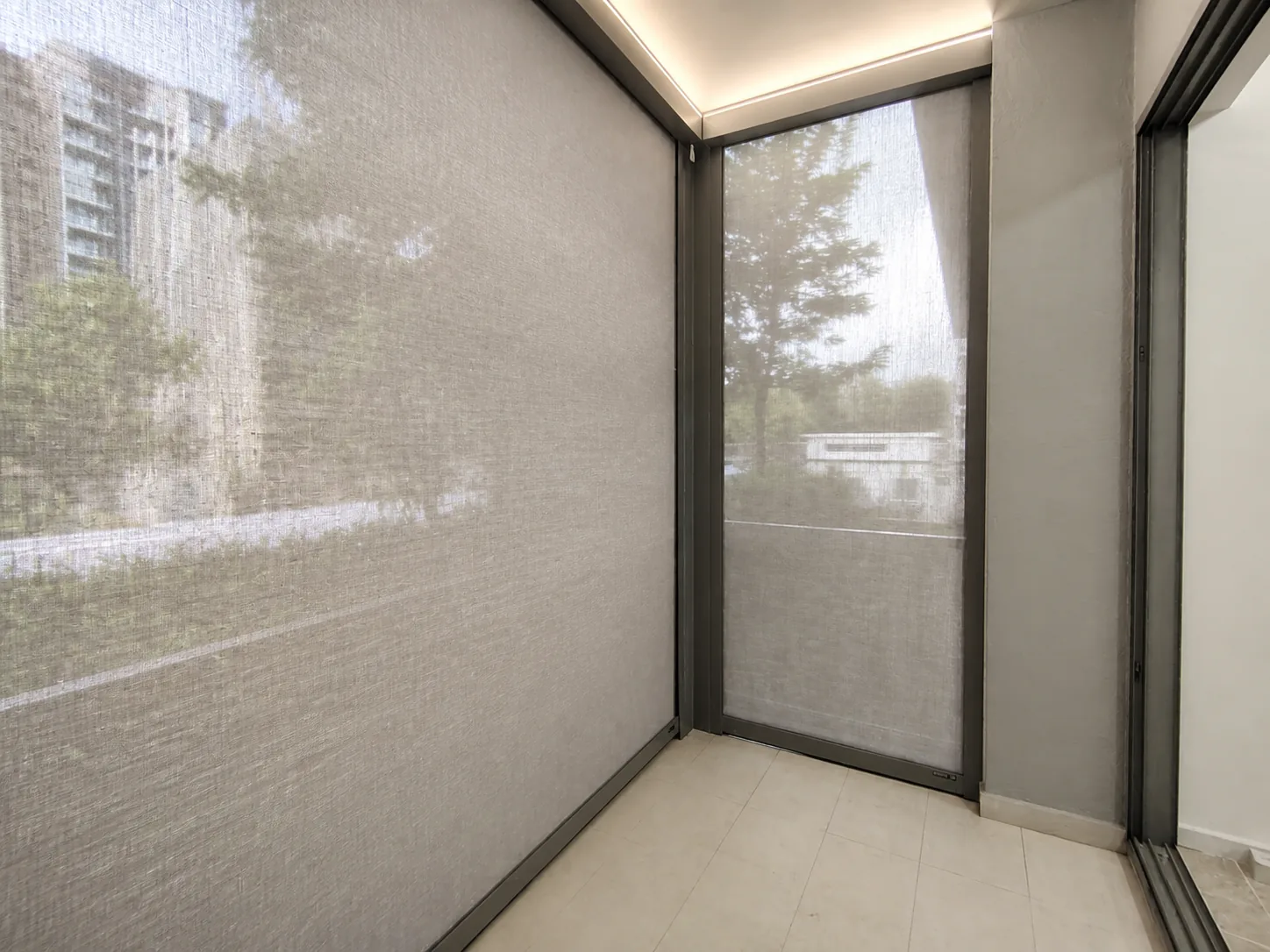 SmartZip blinds fully lowered